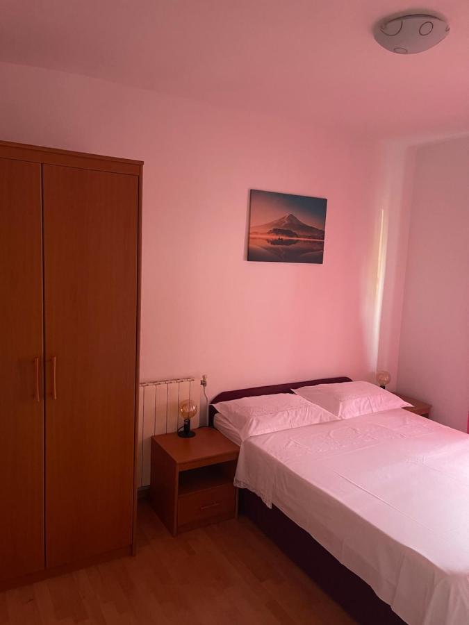 Apartmani Frane Tribunj  Luaran gambar