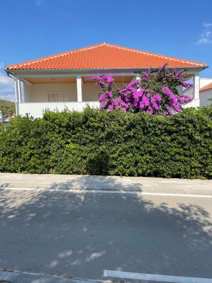 Apartmani Frane Tribunj  Luaran gambar