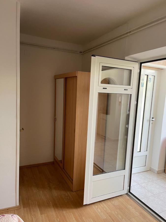 Apartmani Frane Tribunj  Luaran gambar